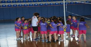 Odunpazarı Belediyesi Voleybol Yaz Okuluna Büyük İlgi