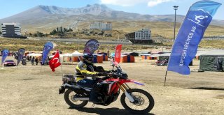 ‘Erciyes Motofest Kamp Ateşinin Yanmasıyla Başladı