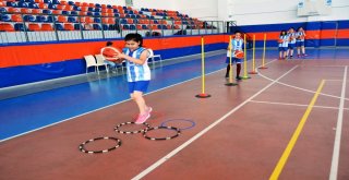 Yunusemrede Basketbol Kursları Başladı