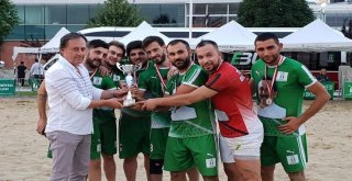 Plaj Futbolunda Şampiyon Tepebaşı Belediye Spor