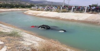 Antalyada Traktör Su Kanalına Devrildi: 1 Ölü