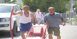 Tüm Mahalleyi Alevler Sardı, Vatandaşlar Şok Oldu