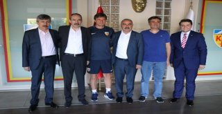 Başkan Gülsoy: “Kayserispor Şehrimiz İçin Önemli Bir Değer”