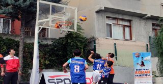 Basketbol Heyecanı Sokakta