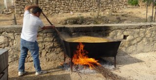 Gercüşte ‘Bulgur Kaynatma Geleneği Sürüyor