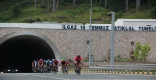 15 Temmuz Etkinlikleri Kapsamında Bisiklet Yarışı Düzenlendi