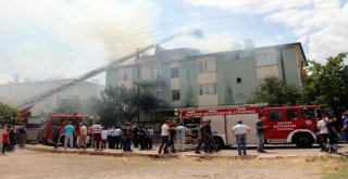 3 Katlı Binada Çıkan Yangın Söndürüldü