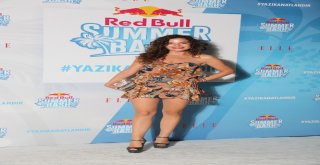 Ünlü İsimler Red Bull Summer Bash Partisine Katıldı