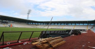 Kazım Karabekir Stadyumuna Süper Lig Makyajı