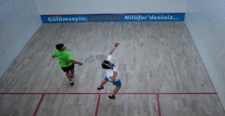 Squash Şampiyonları Madalyalarını Aldı