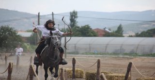 Atlı Okçular Balıkesirde Yarışıyor