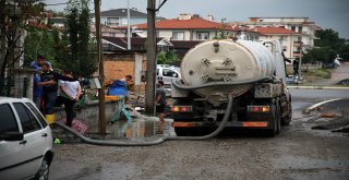 Sakaryada Sağanak Yağış Su Baskınlarına Neden Oldu