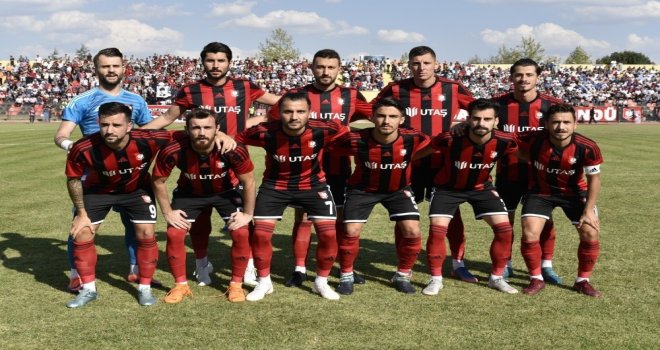 Utaş Uşakspor Evinde Lideri Ağırlıyor