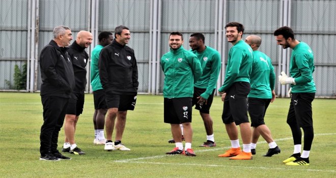 Samet Aybaba: “Ligin En İyi Futbol Oynayan Takımıyız”