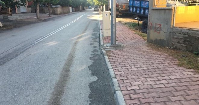 Yol Ve Kaldırım Çalışması Tamamlanan Sokaklar Temizlendi