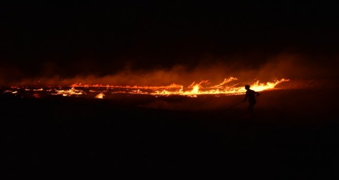 Kırıkkalede Tarım Arazisinde Yangın