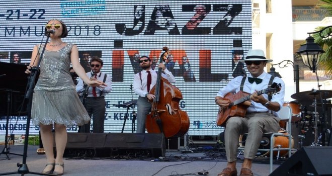 İzmirde Caz Festivali Coşkusu