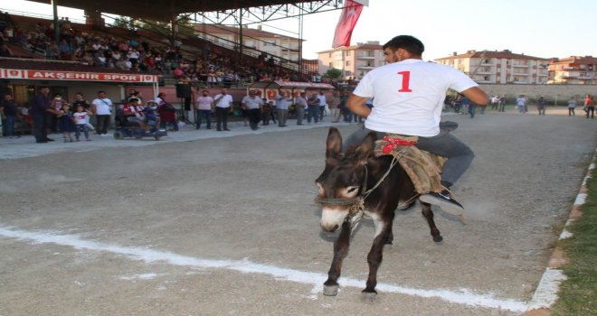 Akşehirde Eşeğe Binme Ve En Güzel Gözlü Eşek Yarışları Yapıldı