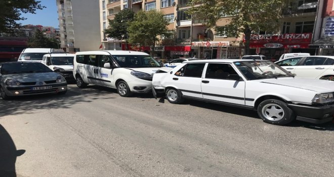 Bilecikte Zincirleme Trafik Kazası