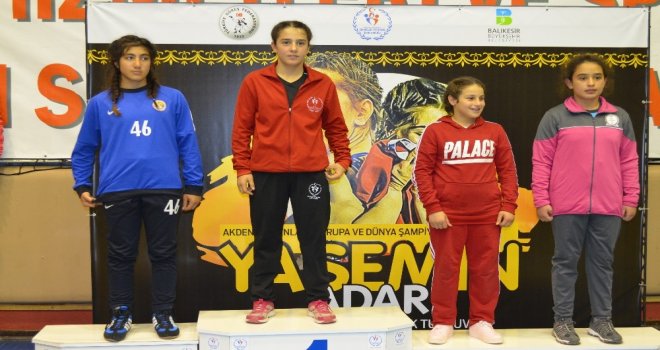 Kepsutlu Genç Güreşçinin Hedefi Olimpiyatlar