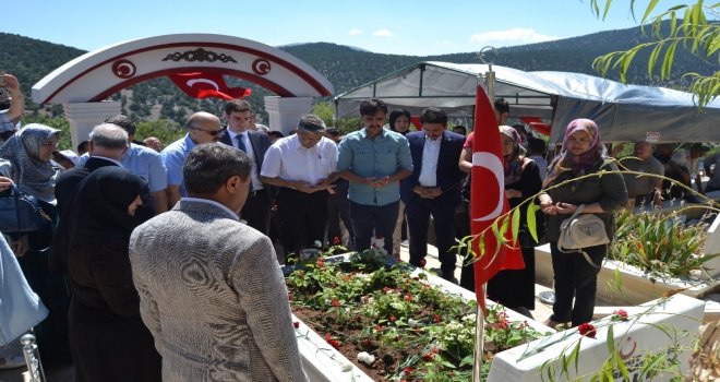 15 Temmuz Şehidi Akif Altay Kabri Başında Anıldı