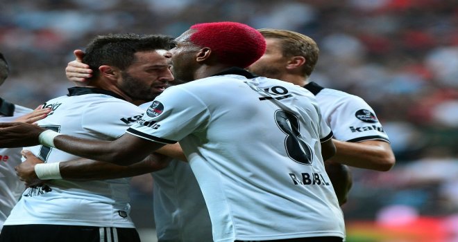 Beşiktaşta Yüzler Gülüyor