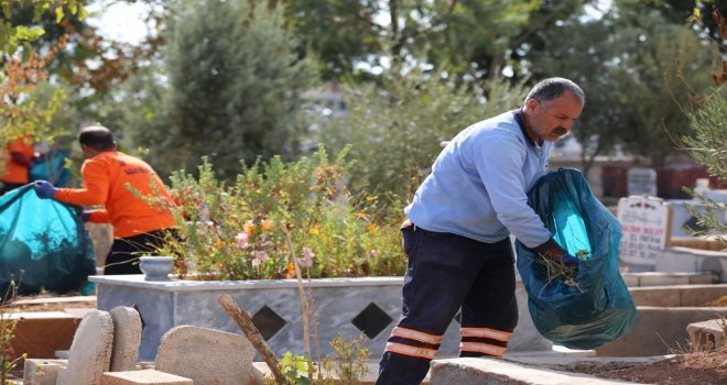 Şehir Mezarlıkları Temizlendi