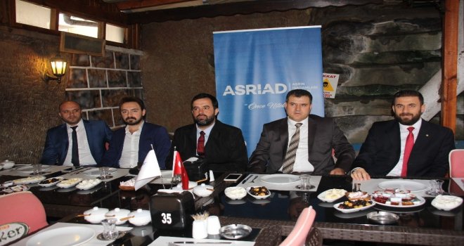 Asriadda Hedef Dış Ticaret