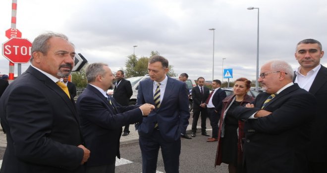 Fenerbahçe, Brükselde Çiçeklerle Karşılandı