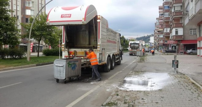 Tekkeköyde Çöp Konteynerleri Dezenfekte Edildi