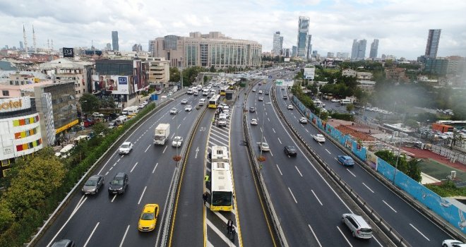 Okmeydanındaki Metrobüs Kazası Havadan Görüntülendi