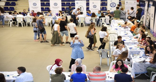 Marmara Üniversitesi Tercih Günleri Başladı