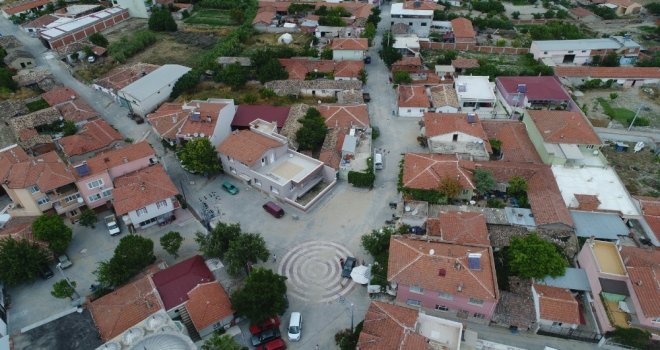 Mahalleler Maskiyle Sil Baştan İnşa Ediliyor