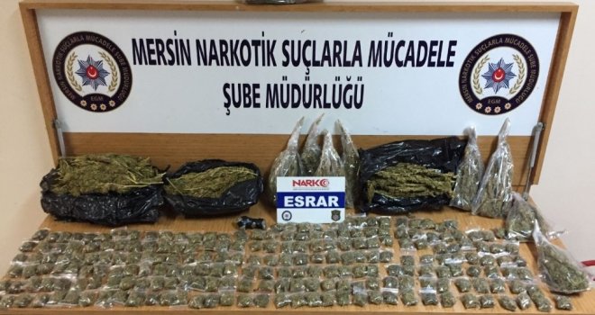 Satışa Hazır Esrarlar Polise Takıldı