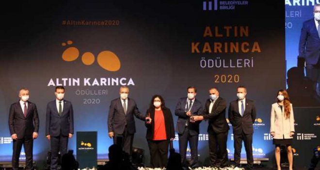 ALTIN KARINCA'DAN İBB' YE İKİ FARKLI ÖDÜL