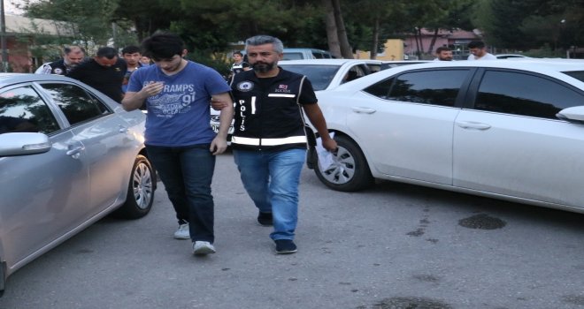 Polis Ve Askeri Okullardan Atılan Fetöcülere Operasyon