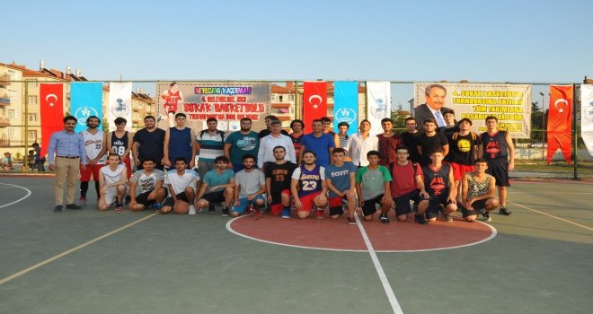 Akşehirde Geleneksel Sokak Basketbolu Heyecanı Başladı