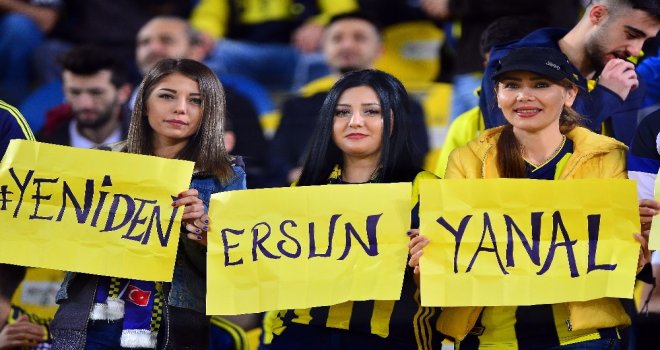 Tribünlerde Ersun Yanal Sesleri