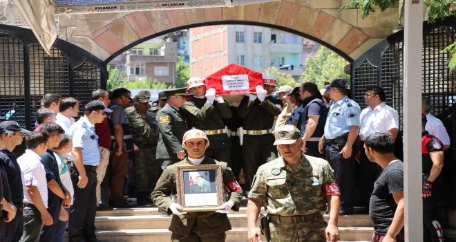 Kahramanmaraş Şehidini Uğurladı