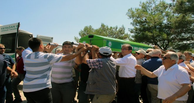 Göçük Altında Ölen Santral İşçisi Defnedildi