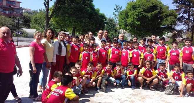 Gülüç Belediyespor Yaz Futbol Okulu Açıldı