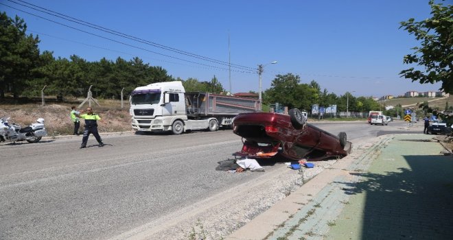 Tır Otomobille Çarpıştı: 1 Yaralı