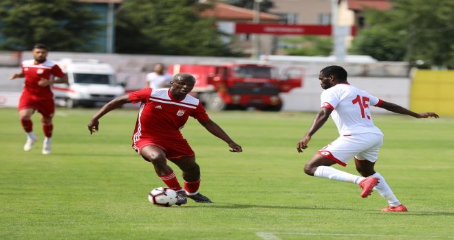 Sivasspor Hazırlık Karşılaşmasında Boluspora Yenildi