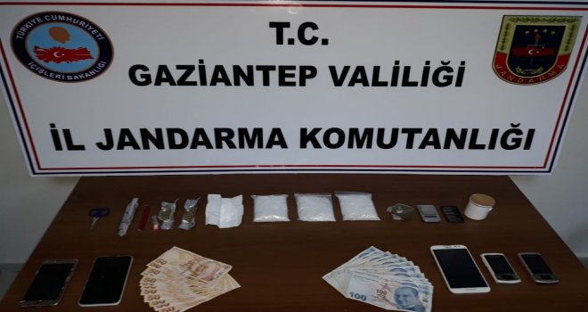 Jandarmanın Dur İhtarına Uymayan Araçtan Uyuşturucu Çıktı