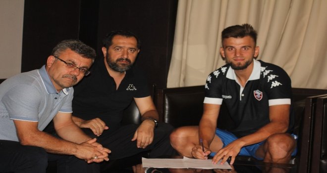 Karabükspor İki Oyuncuyu Daha Kadrosuna Kattı