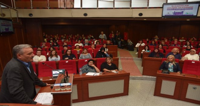 İş Kadınları Gelişim Akademisinin Tanıtımı Tapıldı