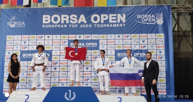 Kağıtspor Bosna Open Şampiyonu Oldu