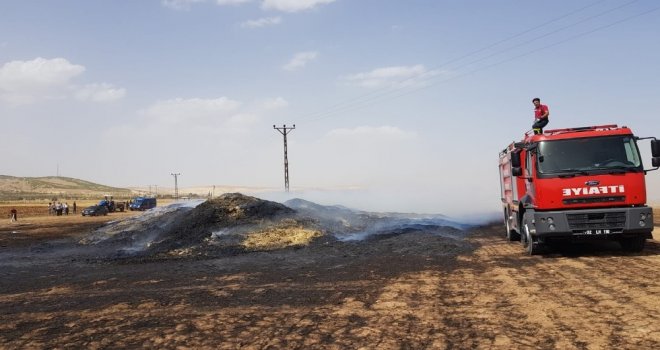 Adıyamanda 160 Ton Saman Yandı