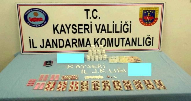 Jandarma Uyuşturucuya Geçit Vermiyor