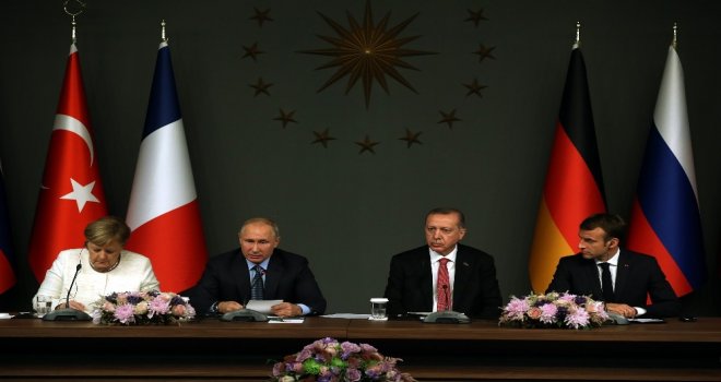 Putin: İran Olmadan Bu Konu Çözülemez